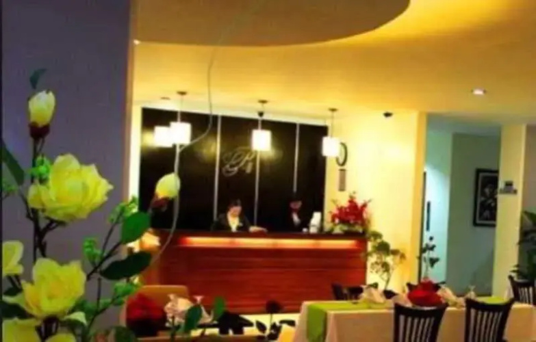 El Bajada Hotel