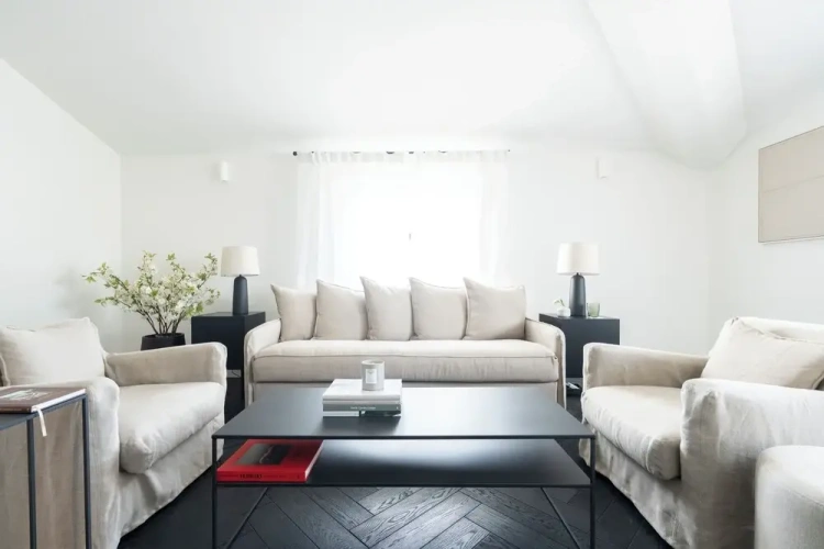Comfort room