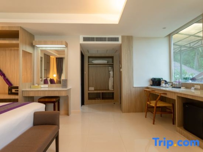 Premier Single room