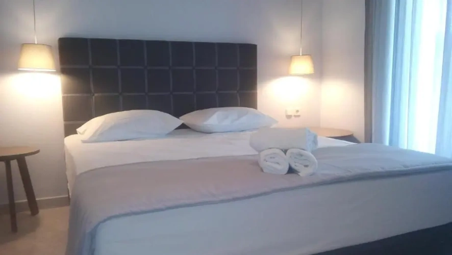 Deluxe Double room with pool view