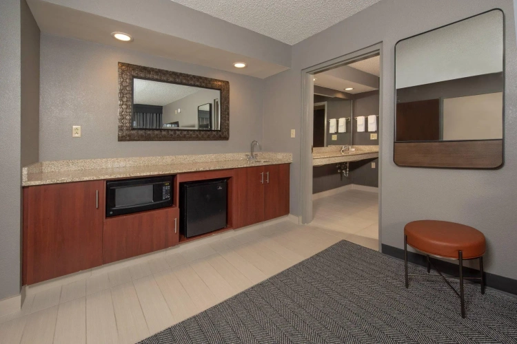 1 Bedroom Double Suite
