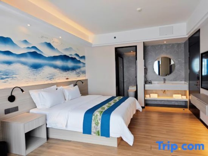 Standard Double room with view