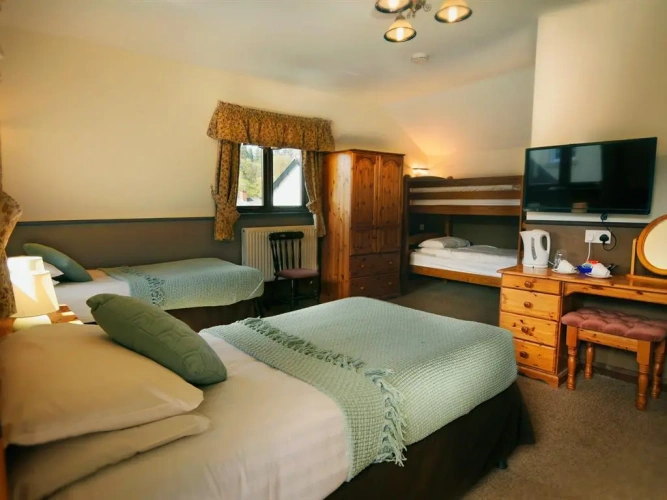 Standard Quadruple room