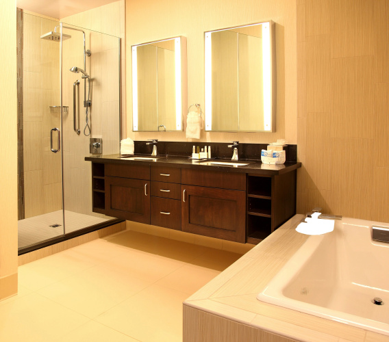 DoubleTree by Hilton Claremont photo 10