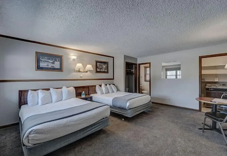 Standard Quadruple room