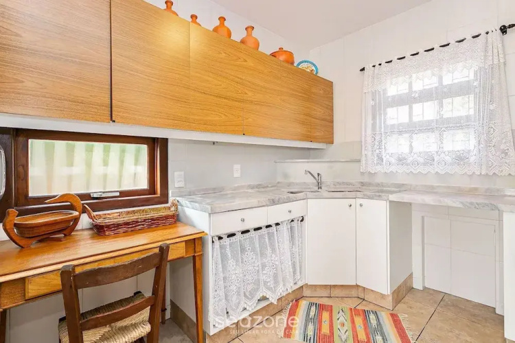 Seafront Beautiful House in Sto. Antonio Cda1647