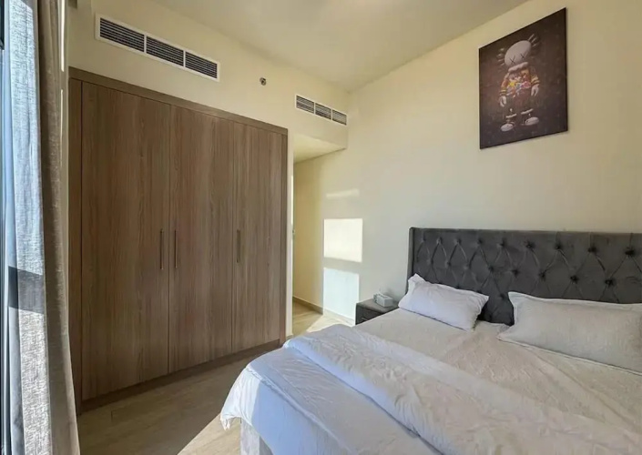 Spacious 3BR in Azizi Riviera by Bespoke