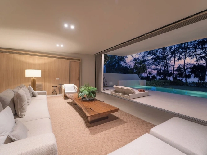 3 Bedrooms Luxury Villa