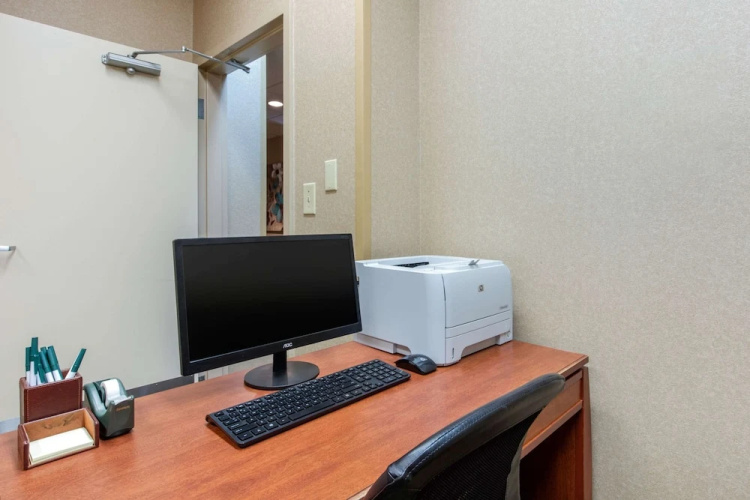 Comfort Inn & Suites