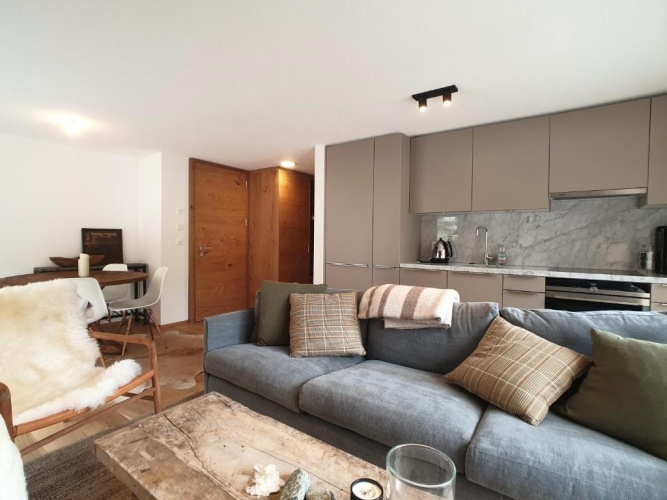 2 Bedrooms Apartment