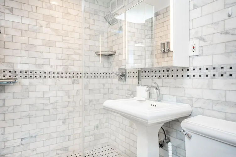ATL Downtown Condo with Free Parking