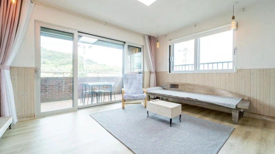 1 Bedroom Standard room with balcony
