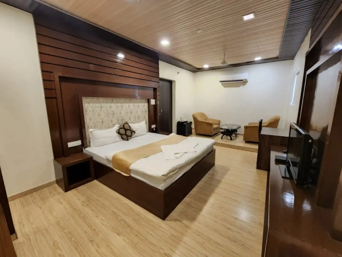 Hotel Mandakini Royale
