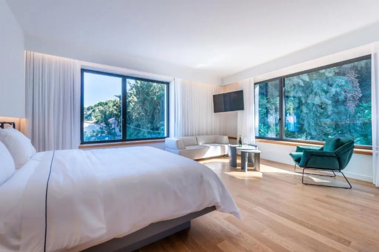 Amario Suites Hotel