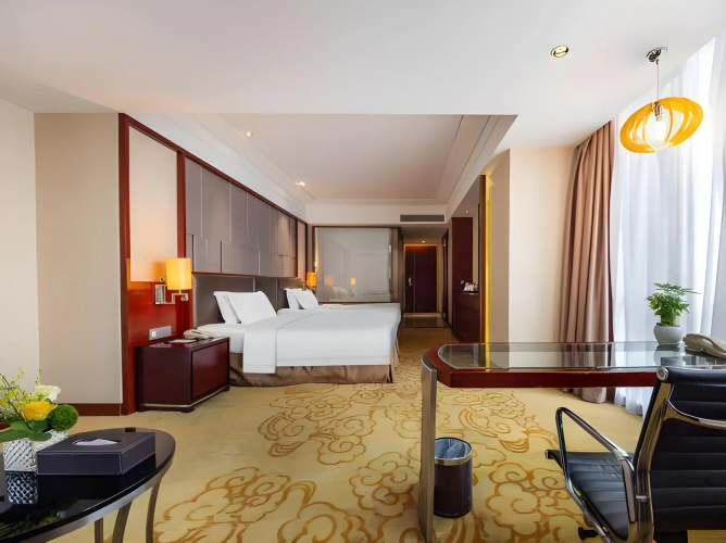 Avant-Garde Hotel