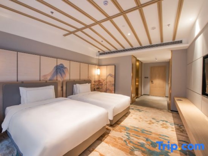 Executive Double room with street view
