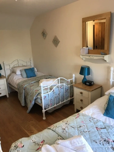 3 Bedrooms Cottage