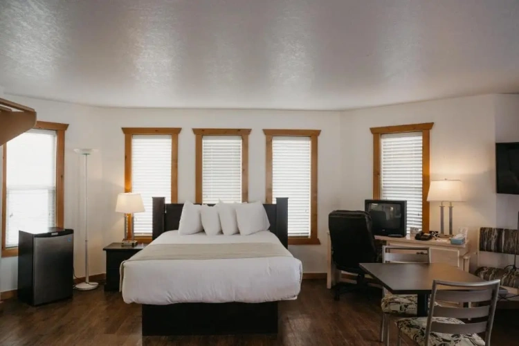 Deluxe Double Suite
