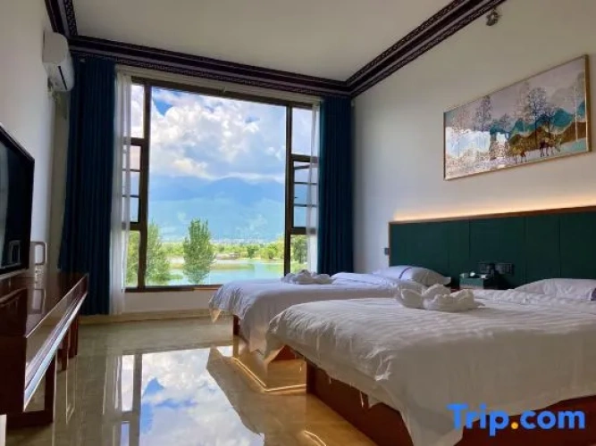 Standard Double room with view