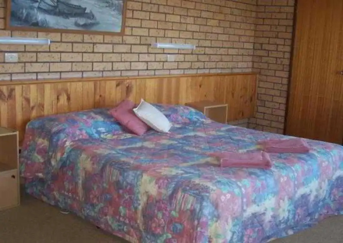 Econo Lodge Bayview