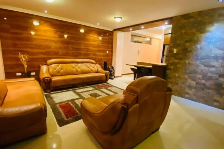 3 Bedrooms Apartment