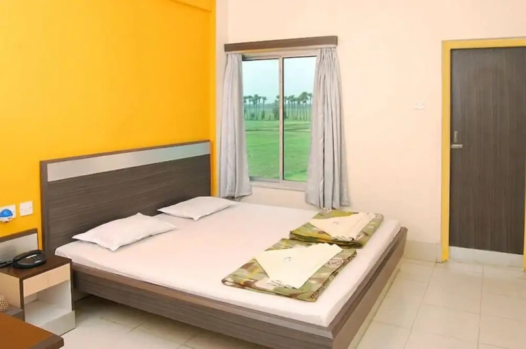 1 Bedroom Deluxe Double room with garden view