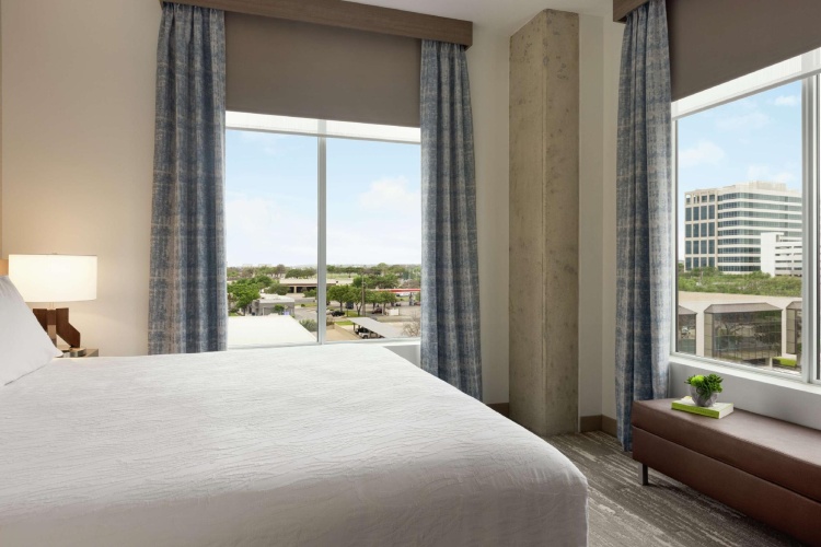 2 Bedrooms Suite