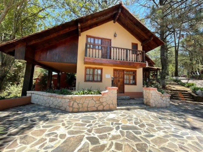 2 Bedrooms Cottage