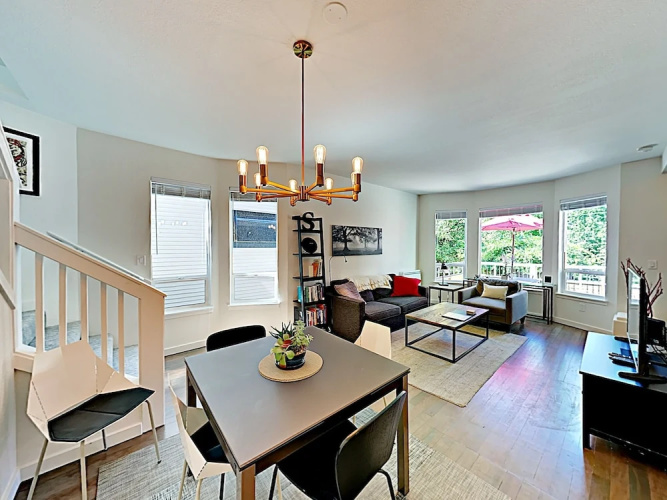 1124 14th Ave Townhome by RedAwning