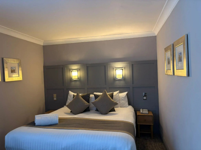 The Caledonian Hotel