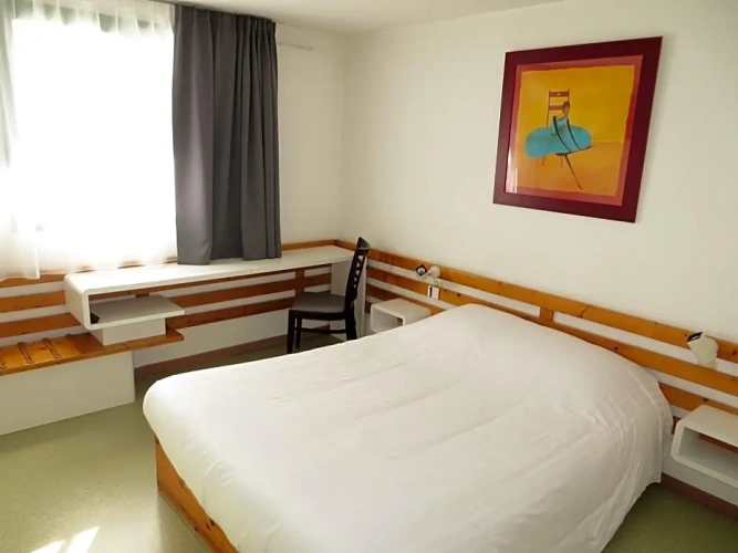 Standard Twin room with view