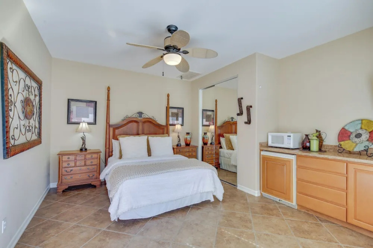 066097: La Quinta Home on Golf Course w/ Pool!