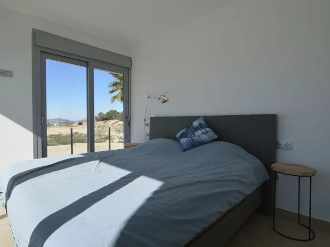 Sunny Villa With Fenced Garden