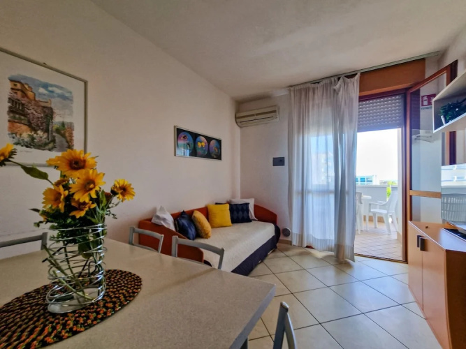 Modern Flat for 8 People With Swimming Pool