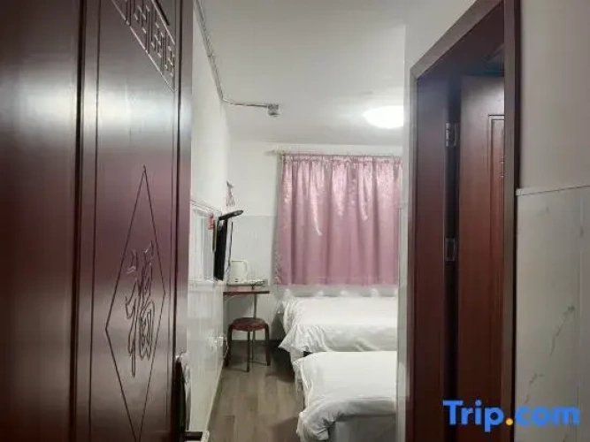 Economy Twin room