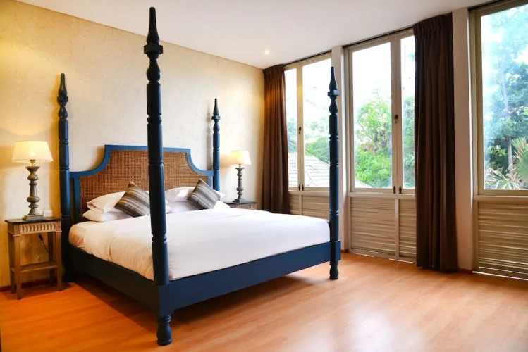 2 Bedrooms Villa