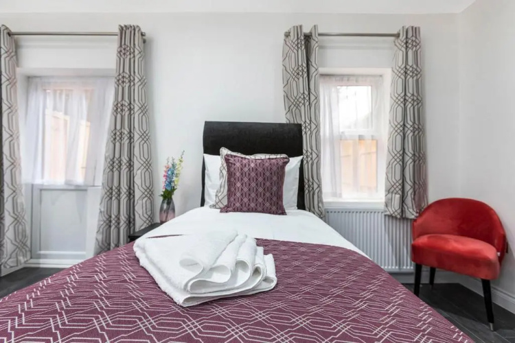 OYO Orchid Apartments