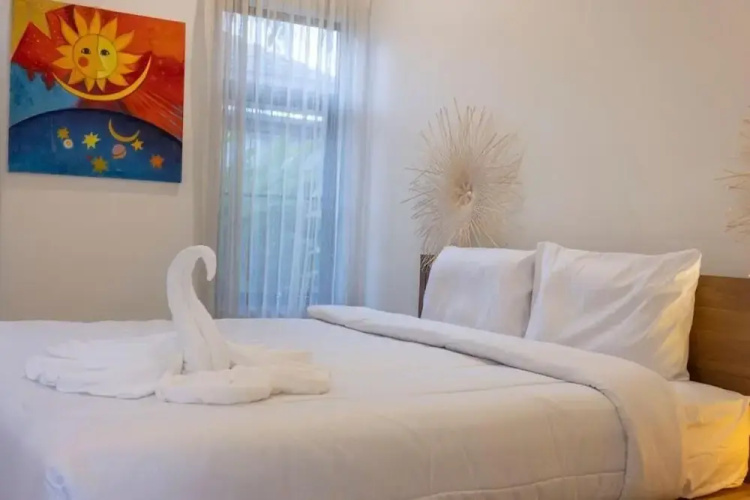 Private Villa Jacuzzi Great Area V170