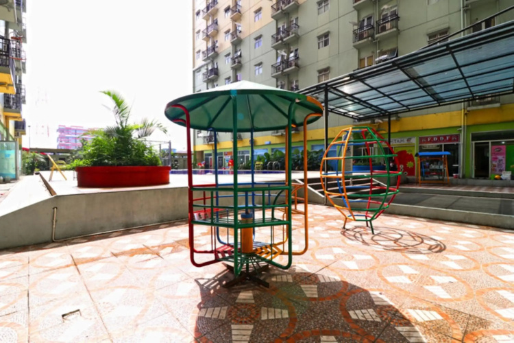 The Suites Metro Apartment by NFO Property