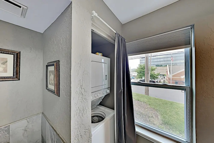 6182ndav 1 Bedroom Apts