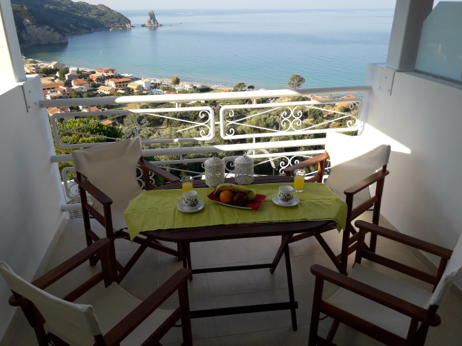Mazis Apartments