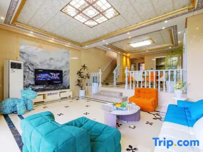 Sunjoy Resort