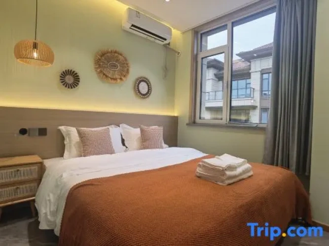 4 Bedrooms Standard Family room