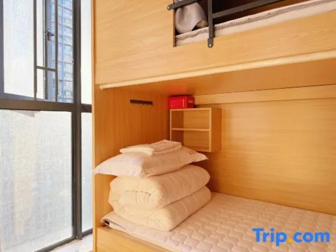 Bed in Dorm (male dorm)