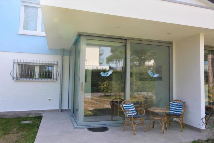 2 Bedrooms Villa