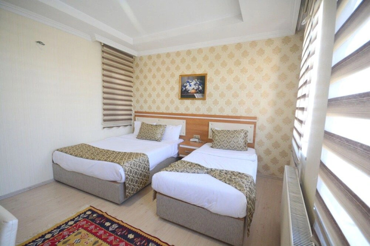 Dimet Park Hotel