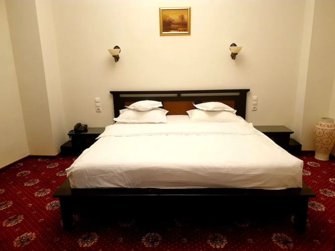 Victoria Hotel