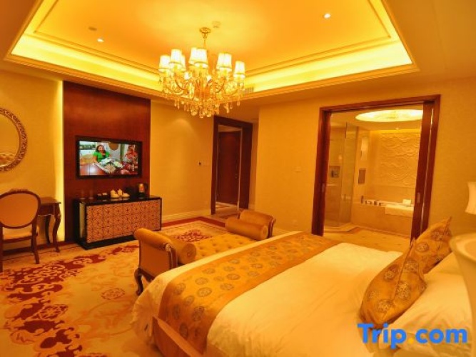 Presidential Quadruple Suite