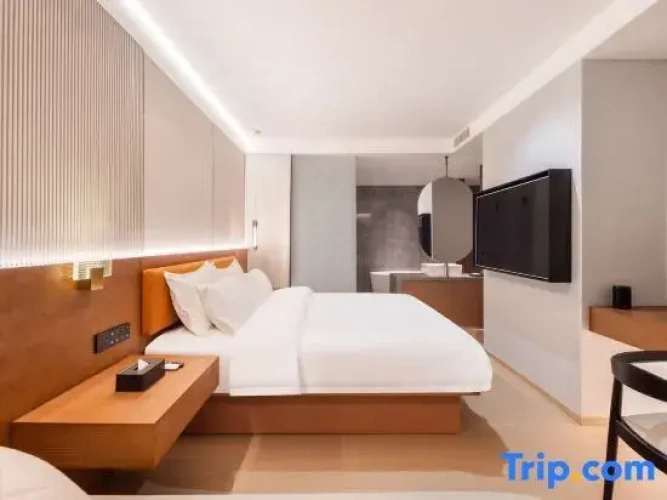 Premium Triple Suite