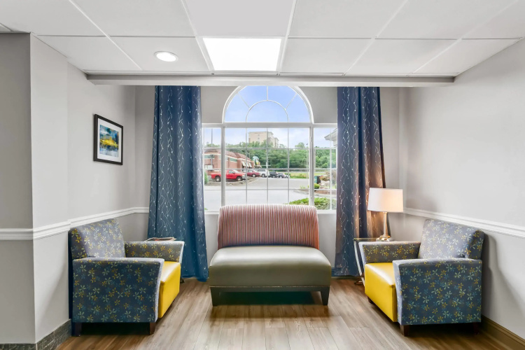 Quality Inn & Suites Bristol North